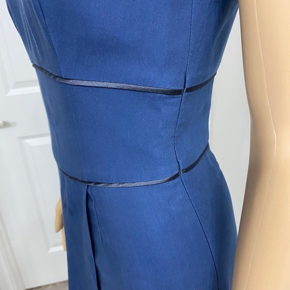 Giorgio Armani Sleeveless Midi Dress. Blue. Size 36. Business Wear, Office Wear - Picture 10 of 16